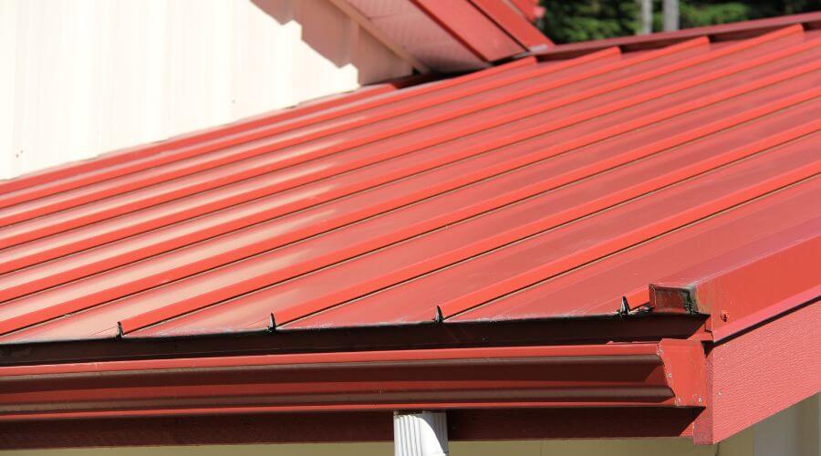 Professional gutter cleaning services in Milton, VT